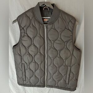 Men’s quilted vest. Hawke & Co.